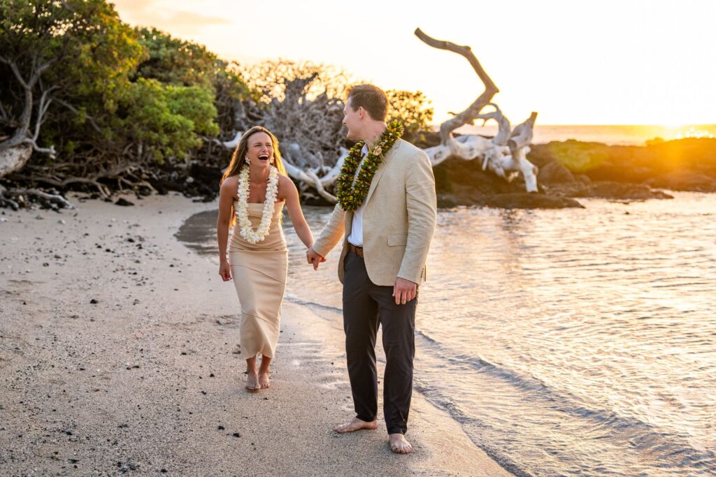 pauoa bay fairmont orchid hawaii surprise proposal big island engagement photos