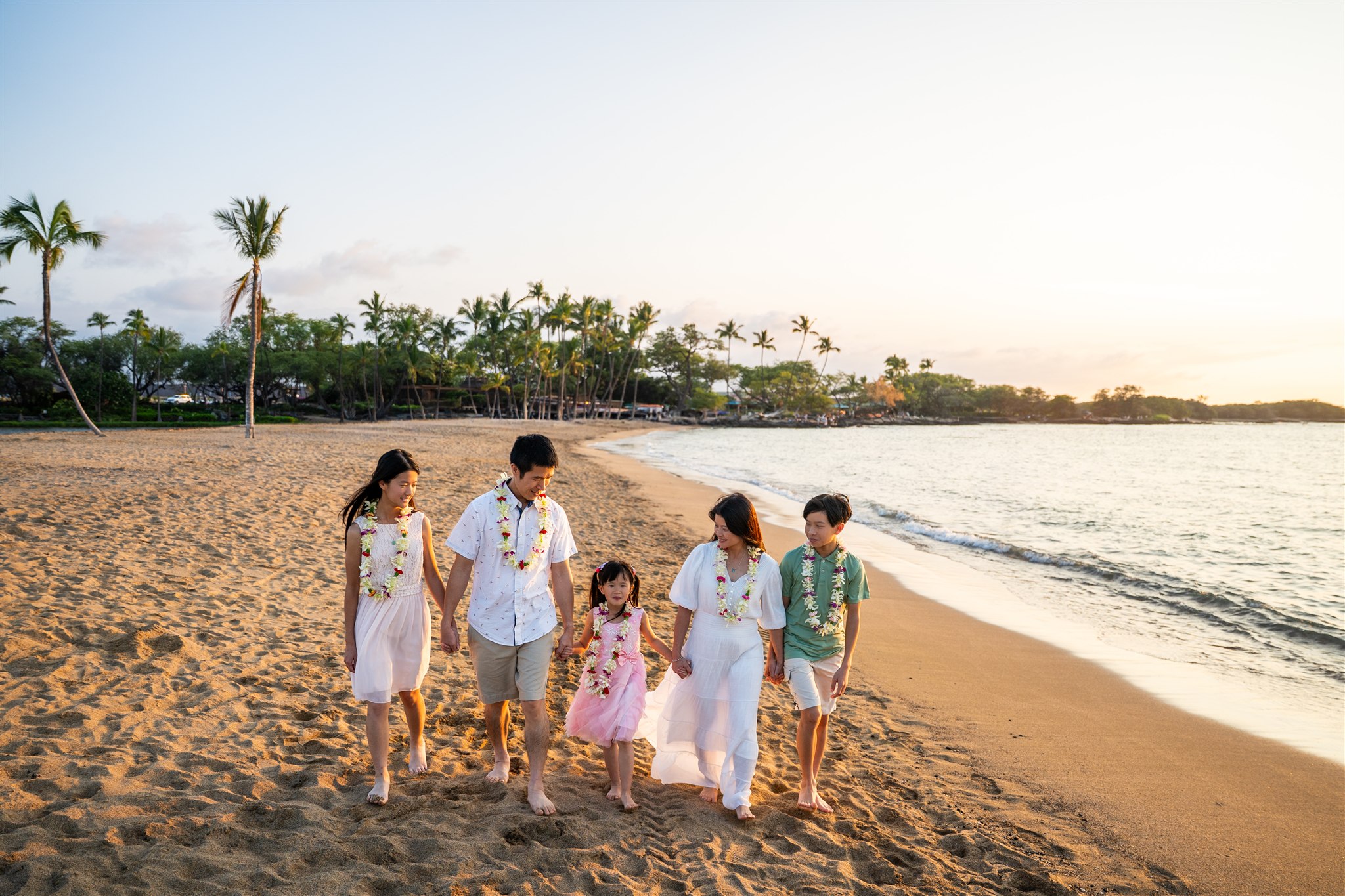 hawaii family photos on the beach