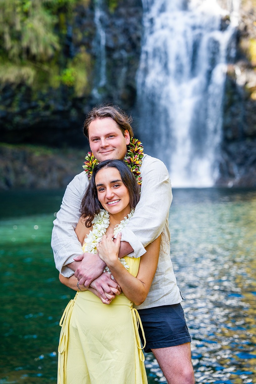 the best engagement photos hawaii has to offer