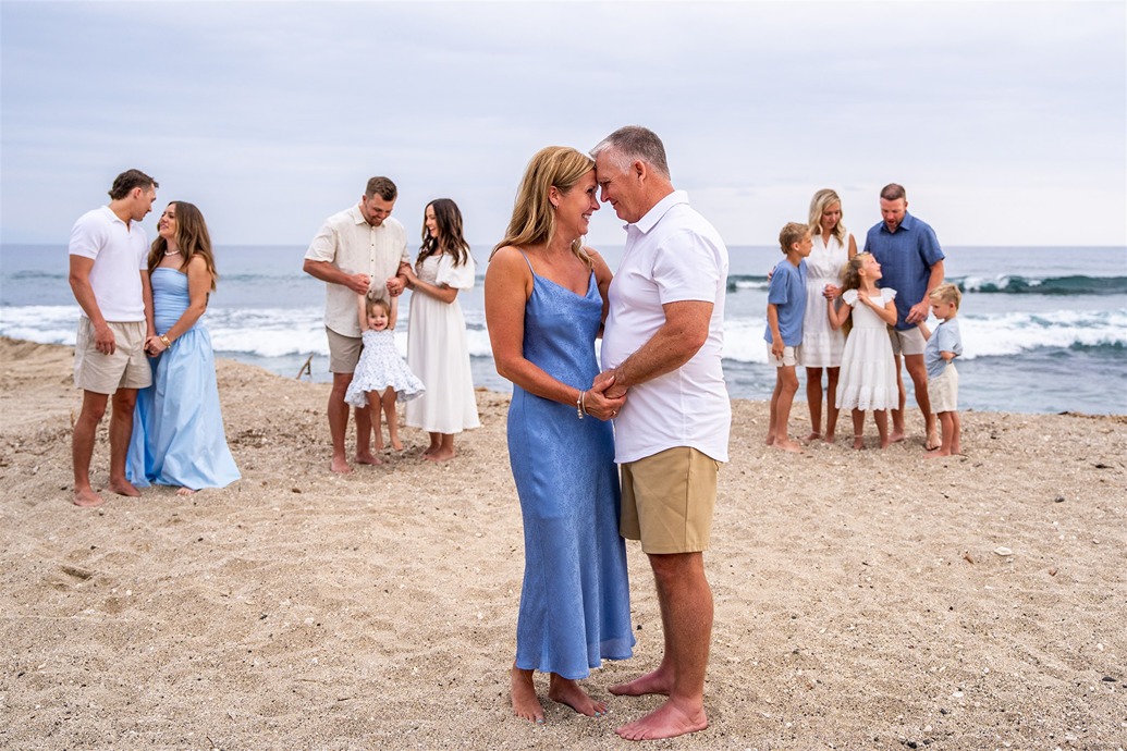 ​what to wear for family photos in hawaii