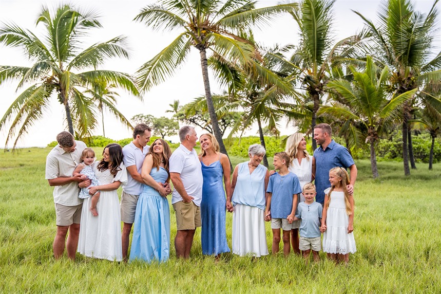 prepare kids for family photos with these tips
