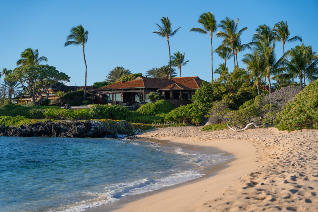 kukio beach big island hawaii photoshoot beach location